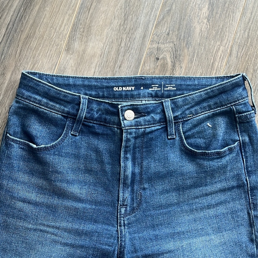 Old Navy Super Skinny High Waisted Jeans - Picture 5 of 7